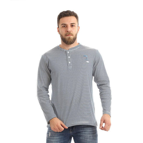 Round Neck Stiped Buttoned T-shirt