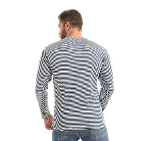 Round Neck Stiped Buttoned T-shirt