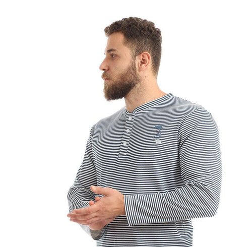 Round Neck Stiped Buttoned T-shirt