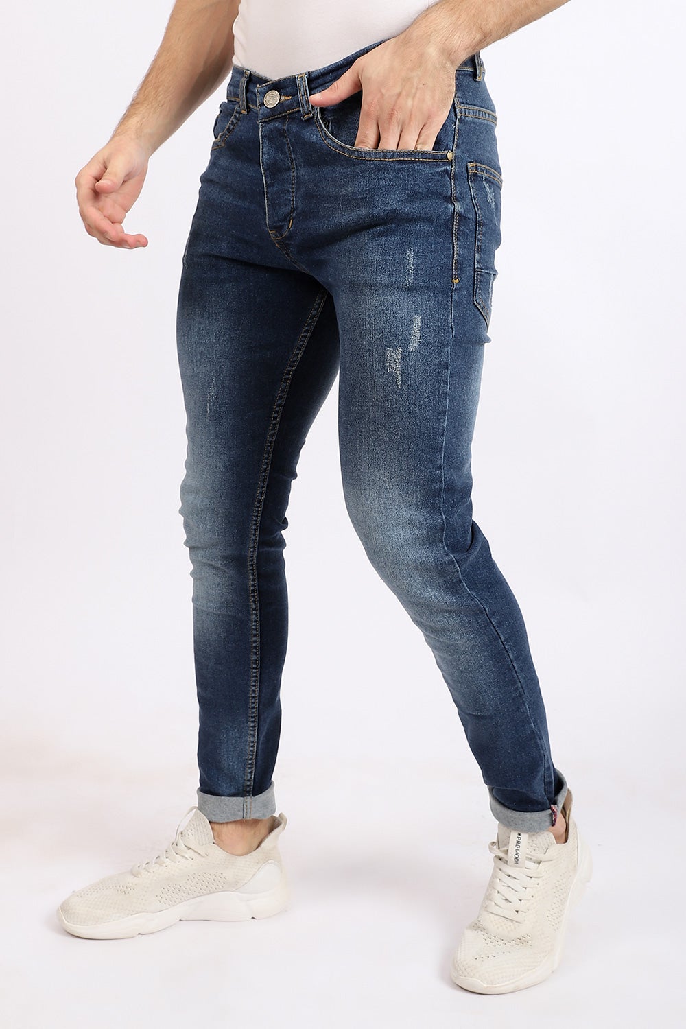 بنطال جينز قطني بقصة ضيقة به خدوش - أزرق فاتح قياسي