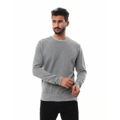سويت شيرت عصري برقبة دائرية