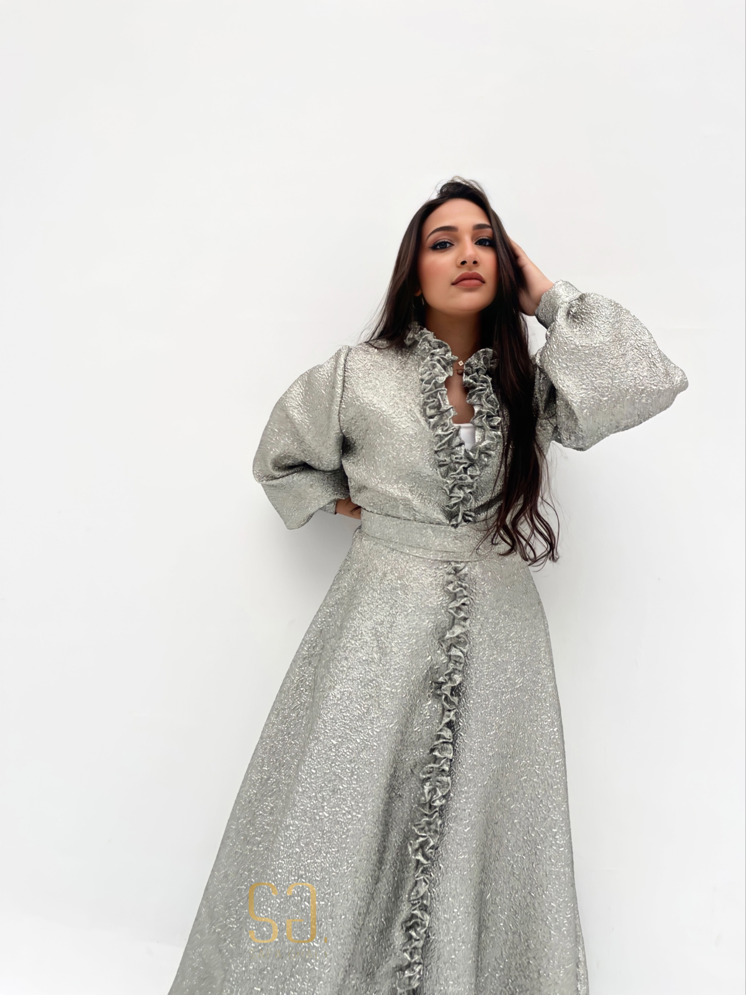 Kaftan ruffles Dress in Silver